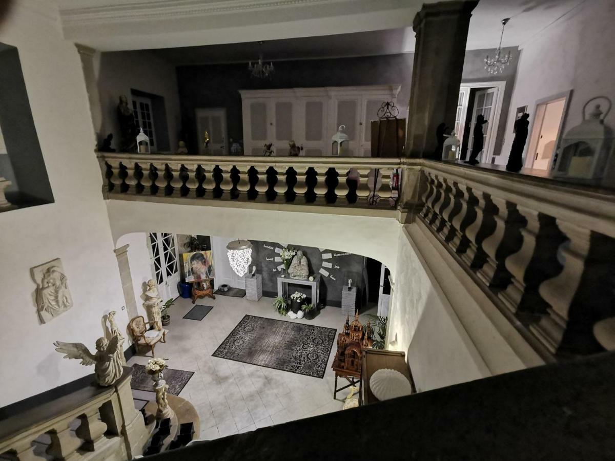 Chateau De Bed & Breakfast Verdalle